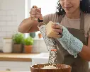 rallador-fino-efficient-uso-beneficio-mujer-d2s5.webp