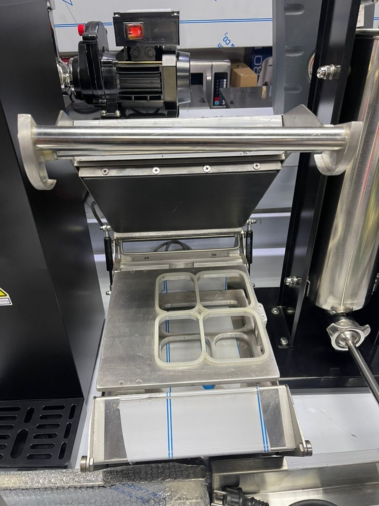 MÁQUINA SELLADORA DE BANDEJAS ACERO INOXIDABLE Y ALUMINIO PIMAK