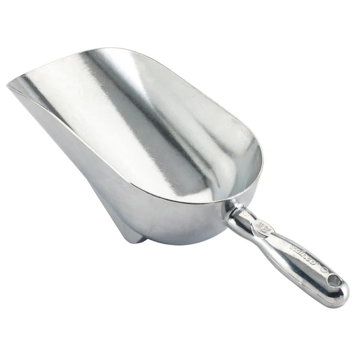 PALA PARA HIELO DE ALUMINIO FUNDIDO 1.6KG 58OZ WINCO